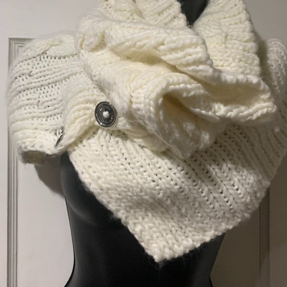 NWT MICHAEL KORS CABLE SCARF - Picture 7 of 7